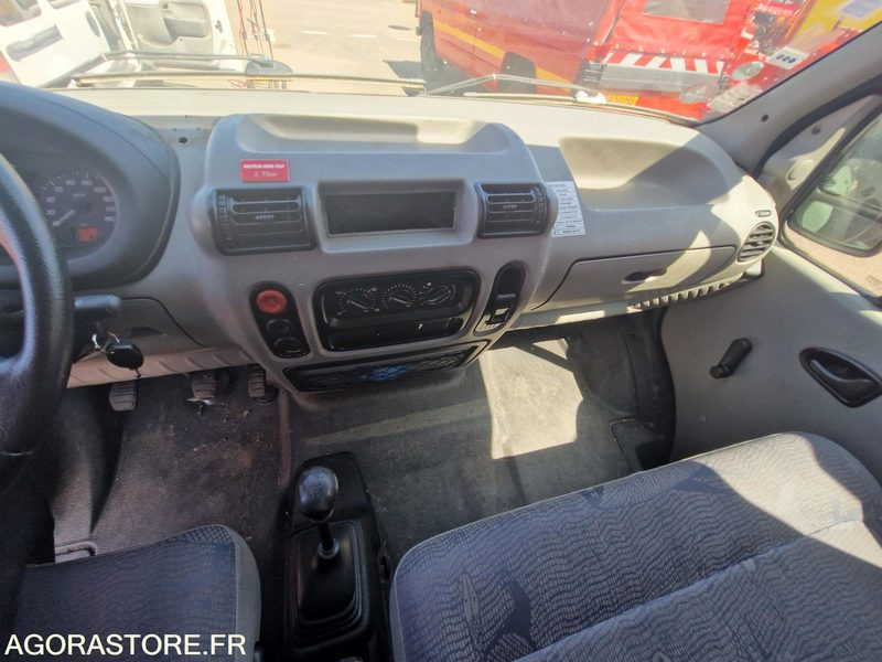 Renault Master -125YR69 Renault Master -125YR69: صورة 8