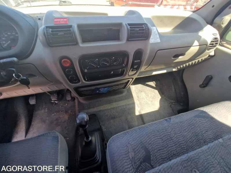 Renault Master -125YR69 Renault Master -125YR69: صورة 7