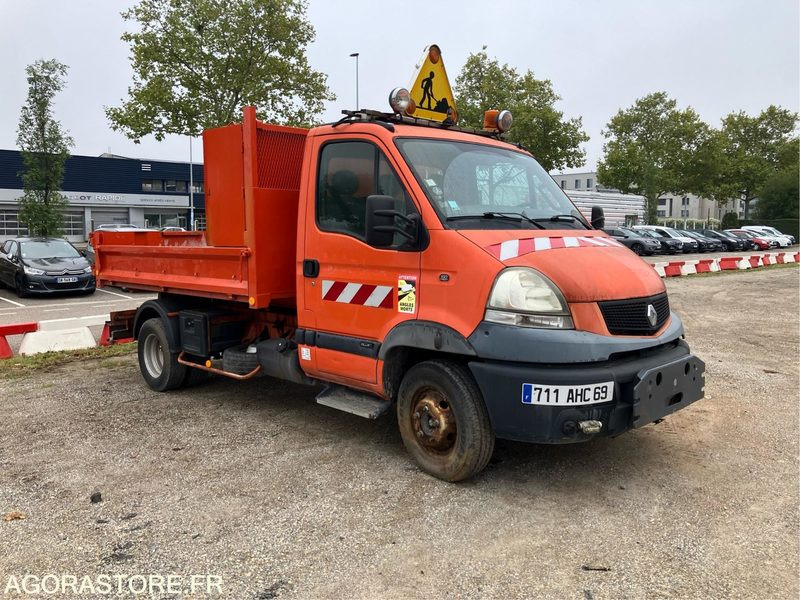 Renault Master - 2005 - 43161kms (P2001716) - شاحنة التوصيل: صورة 1 Renault Master - 2005 - 43161kms (P2001716) - شاحنة التوصيل: صورة 1