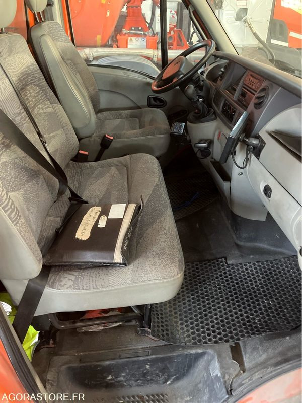 Renault Master - 2005 - 43161kms (P2001716) - شاحنة التوصيل: صورة 5 Renault Master - 2005 - 43161kms (P2001716) - شاحنة التوصيل: صورة 5