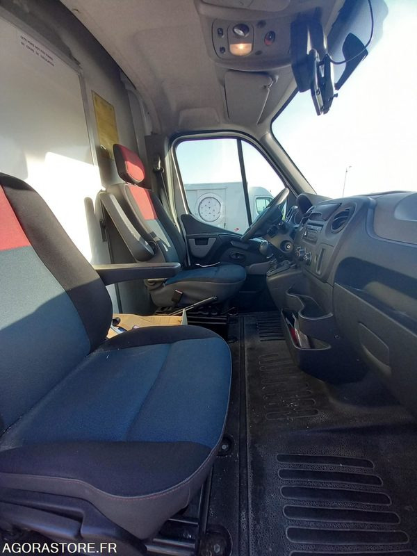Renault Master 2015 - DQ960DG - 463996KM - فان: صورة 5 Renault Master 2015 - DQ960DG - 463996KM - فان: صورة 5