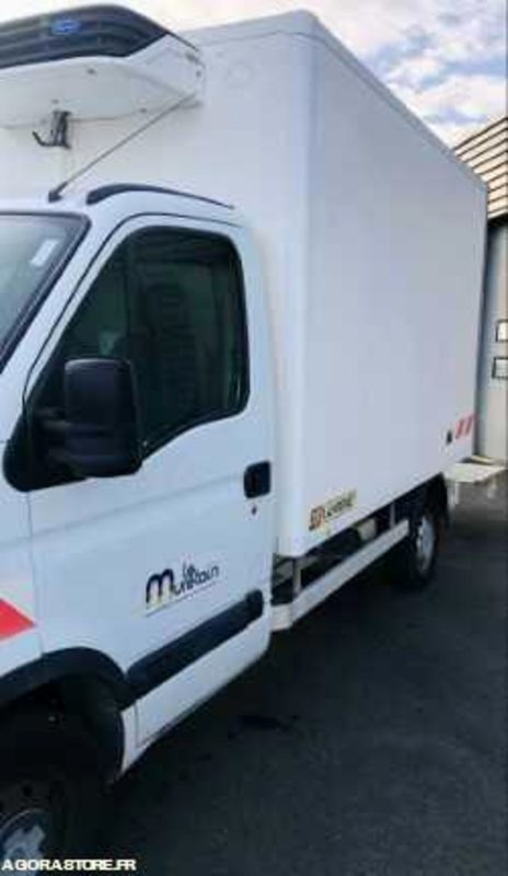 Renault Master Frigorifique 3T5 - 245575km - 2002 - شاحنة مُبرّدة للتوصيل: صورة 5 Renault Master Frigorifique 3T5 - 245575km - 2002 - شاحنة مُبرّدة للتوصيل: صورة 5