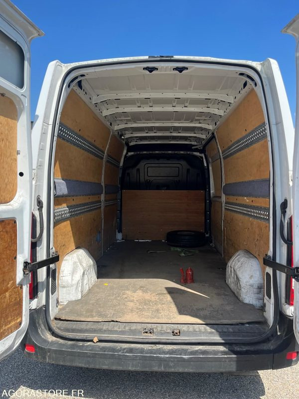 Renault Master III FG F3500 L3H2 - 2019 - 196 000km - فان: صورة 5 Renault Master III FG F3500 L3H2 - 2019 - 196 000km - فان: صورة 5