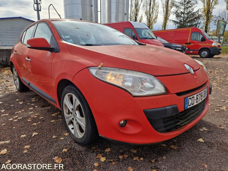Renault Megane - 2012-238485 - CD878QK - سيارة: صورة 2 Renault Megane - 2012-238485 - CD878QK - سيارة: صورة 2
