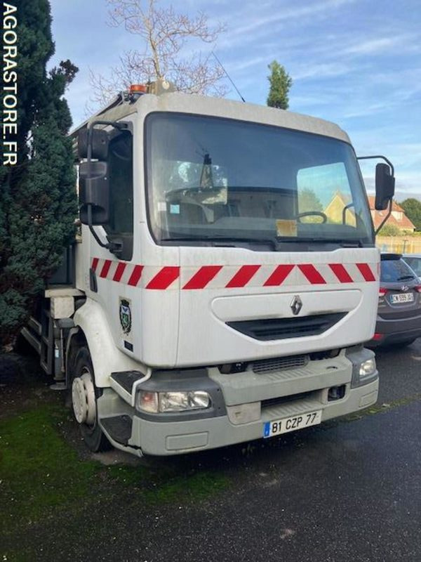 Renault Midliner (Nacelle) 2003 - 18441 kms - شاحنة: صورة 3 Renault Midliner (Nacelle) 2003 - 18441 kms - شاحنة: صورة 3