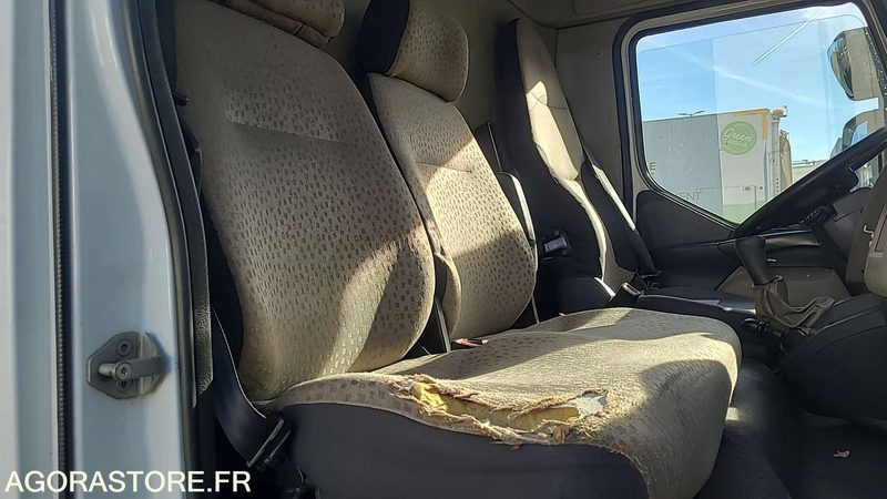 Renault Midlum - 2009 - 89636kms - AC796HH - شاحنة: صورة 4 Renault Midlum - 2009 - 89636kms - AC796HH - شاحنة: صورة 4