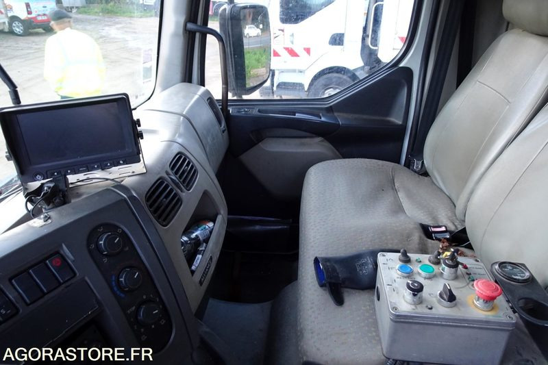 شاحنة النفايات Renault Midlum 220 DXI: صورة 14 شاحنة النفايات Renault Midlum 220 DXI: صورة 14