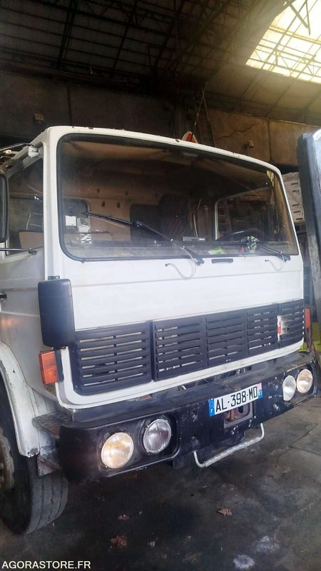 Renault Poids lourd G230 - 1985 - 564616KM - شاحنة: صورة 1 Renault Poids lourd G230 - 1985 - 564616KM - شاحنة: صورة 1