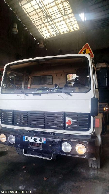 Renault Poids lourd G230 - 1985 - 564616KM - شاحنة ذات خطاف: صورة 2 Renault Poids lourd G230 - 1985 - 564616KM - شاحنة ذات خطاف: صورة 2