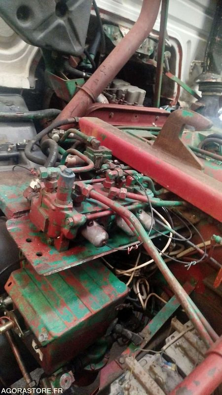 Renault Poids lourd G230 - 1985 - 564616KM - شاحنة ذات خطاف: صورة 4 Renault Poids lourd G230 - 1985 - 564616KM - شاحنة ذات خطاف: صورة 4