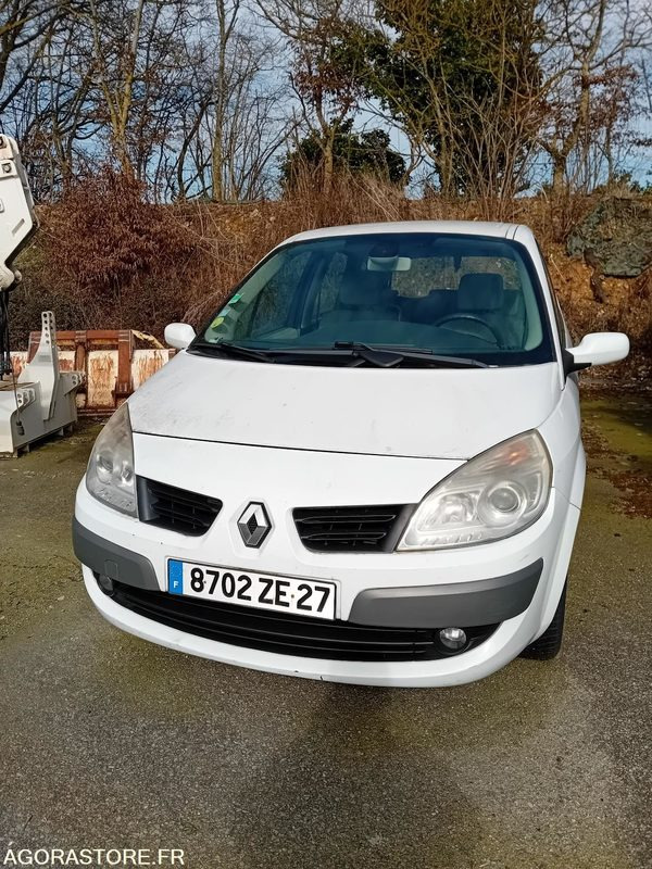 Renault Scénic 2 - 2007 - 186706 kms - سيارة: صورة 3 Renault Scénic 2 - 2007 - 186706 kms - سيارة: صورة 3