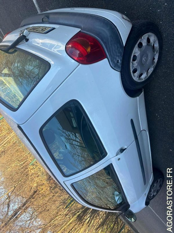 Renault TWINGO 85028kms - 2005 - سيارة: صورة 4 Renault TWINGO 85028kms - 2005 - سيارة: صورة 4