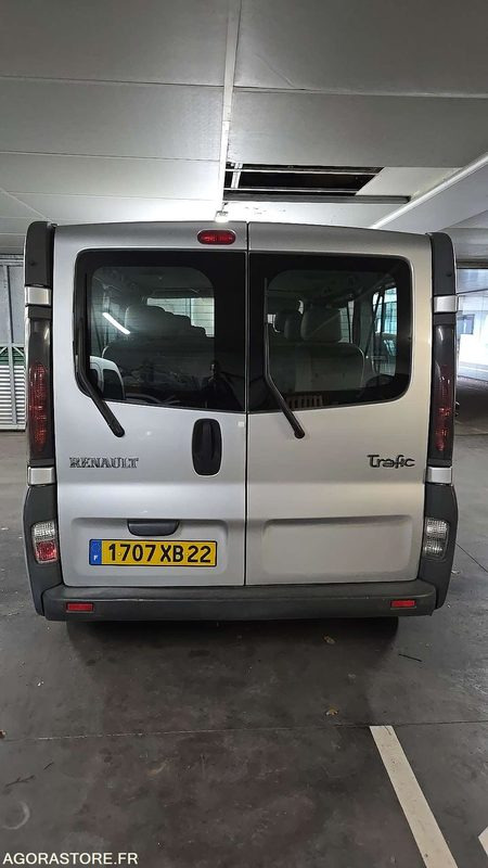 Renault Trafic - 2004 - 257907kms - 1707-XB-22 - حافلة صغيرة, ميكروباص: صورة 2 Renault Trafic - 2004 - 257907kms - 1707-XB-22 - حافلة صغيرة, ميكروباص: صورة 2