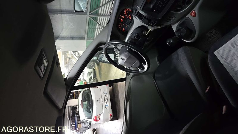 Renault Trafic - 2004 - 257907kms - 1707-XB-22 - حافلة صغيرة, ميكروباص: صورة 4 Renault Trafic - 2004 - 257907kms - 1707-XB-22 - حافلة صغيرة, ميكروباص: صورة 4