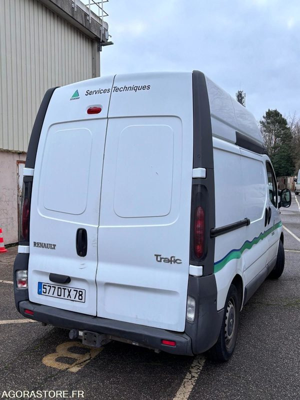 Renault Trafic - 2006 - 52813km - فان: صورة 5 Renault Trafic - 2006 - 52813km - فان: صورة 5