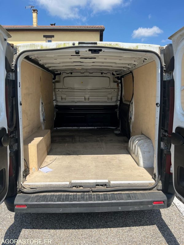 Renault Trafic III L2H1 1200 Energy - 2021 - 161 000km - فان: صورة 4 Renault Trafic III L2H1 1200 Energy - 2021 - 161 000km - فان: صورة 4