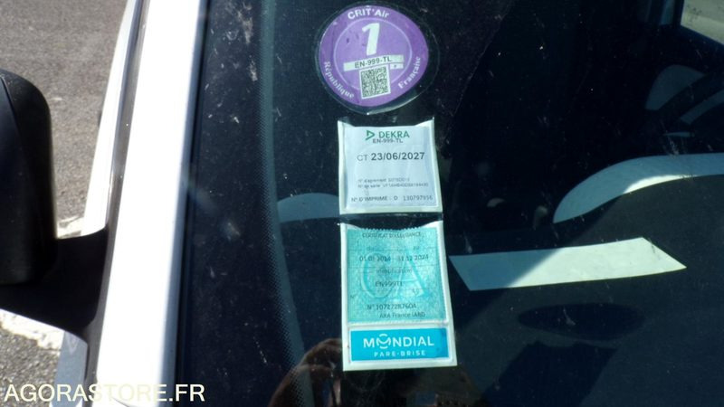 Renault Twingo 3 EN-999-TL (BP) - سيارة: صورة 3 Renault Twingo 3 EN-999-TL (BP) - سيارة: صورة 3