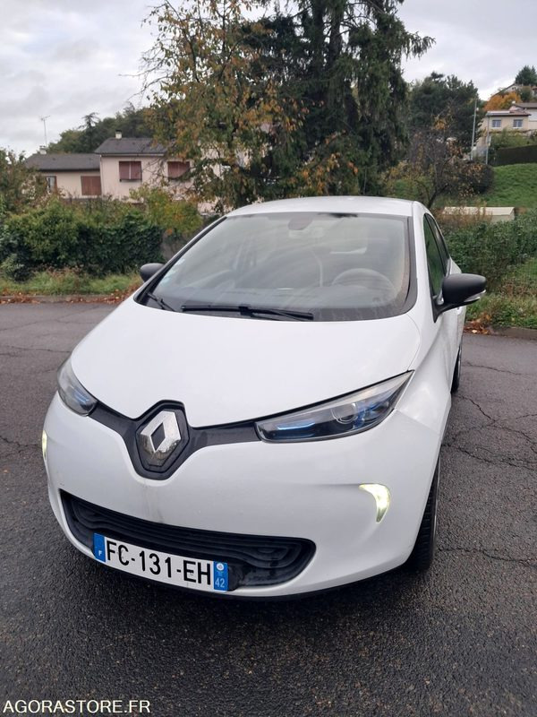 Renault ZOE FC-131-EH - سيارة: صورة 1 Renault ZOE FC-131-EH - سيارة: صورة 1