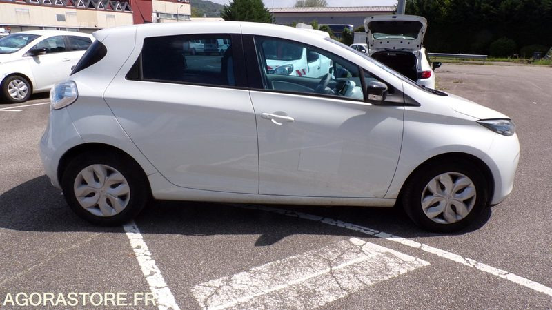 Renault Zoe DP-443-XL (BP) - سيارة: صورة 4 Renault Zoe DP-443-XL (BP) - سيارة: صورة 4