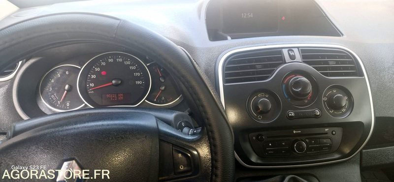 Renault kangoo 1.2 tce 115 cv 93121 kms Annee 2018 Clim Gps - فان المدمجة: صورة 4 Renault kangoo 1.2 tce 115 cv 93121 kms Annee 2018 Clim Gps - فان المدمجة: صورة 4