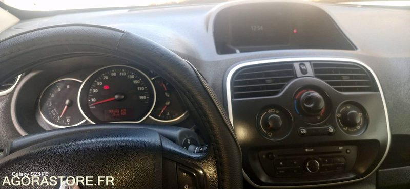 Renault kangoo 1.2 tce 115 cv 93121 kms Annee 2018 Clim Gps - فان المدمجة: صورة 2 Renault kangoo 1.2 tce 115 cv 93121 kms Annee 2018 Clim Gps - فان المدمجة: صورة 2