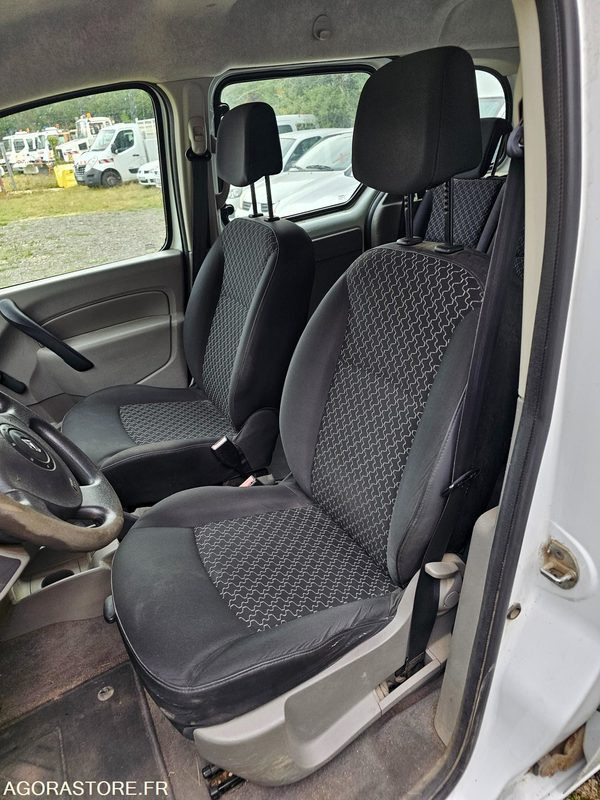 Renault kangoo - 2008 - 205600km - 2982WX28 - سيارة: صورة 4 Renault kangoo - 2008 - 205600km - 2982WX28 - سيارة: صورة 4