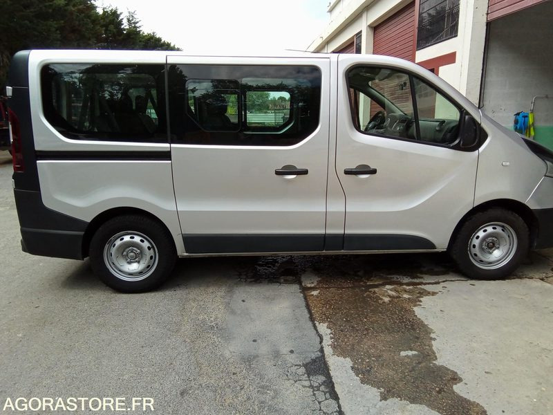Renault trafic 1.6dci 95 CV 9 places 309336 kms - حافلة صغيرة, ميكروباص: صورة 3 Renault trafic 1.6dci 95 CV 9 places 309336 kms - حافلة صغيرة, ميكروباص: صورة 3
