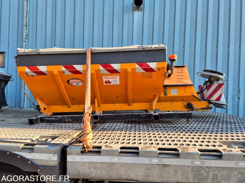 SALEUSE EPOKE S-2300 E 2000 AVEC MOTEUR AUXILIAIRE - معدات الحدائق: صورة 1 SALEUSE EPOKE S-2300 E 2000 AVEC MOTEUR AUXILIAIRE - معدات الحدائق: صورة 1