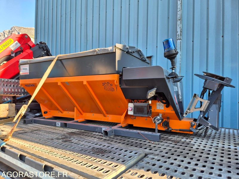 SALEUSE EPOKE S2400 ES 2014 AVEC MOTEUR AUXILIAIRE - معدات الحدائق: صورة 1 SALEUSE EPOKE S2400 ES 2014 AVEC MOTEUR AUXILIAIRE - معدات الحدائق: صورة 1