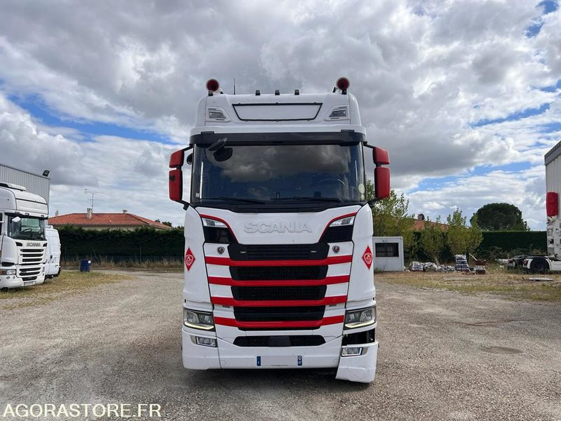 SCANIA S500 - 2018 - 895 000 KM - وحدة جر: صورة 2 SCANIA S500 - 2018 - 895 000 KM - وحدة جر: صورة 2