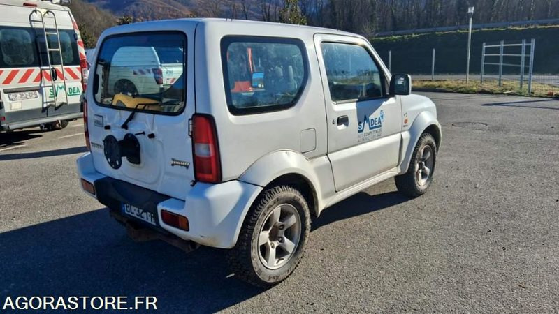 SUZUKI Jimny 4x4 GO - 2010 - 337758km - سيارة دفع رباعي: صورة 3 SUZUKI Jimny 4x4 GO - 2010 - 337758km - سيارة دفع رباعي: صورة 3