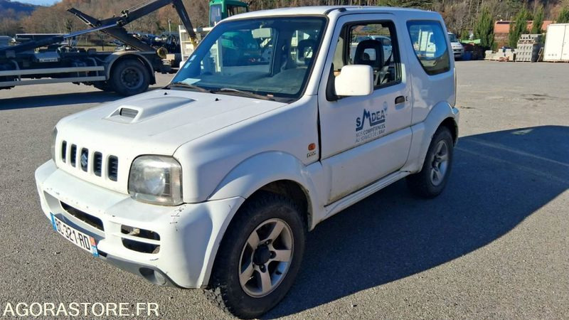 SUZUKI Jimny 4x4 GO - 2010 - 337758km - سيارة دفع رباعي: صورة 2 SUZUKI Jimny 4x4 GO - 2010 - 337758km - سيارة دفع رباعي: صورة 2
