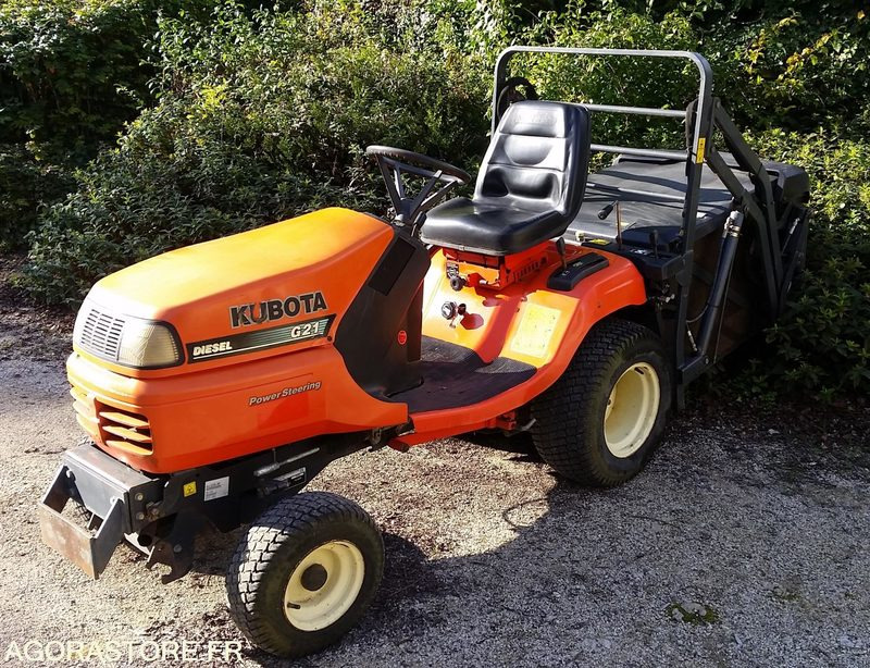 TONDEUSE KUBOTA G21 DIESEL 2007 933H SANS PLATEAU DE COUPE - جزازة أعشاب الحدائق: صورة 1 TONDEUSE KUBOTA G21 DIESEL 2007 933H SANS PLATEAU DE COUPE - جزازة أعشاب الحدائق: صورة 1