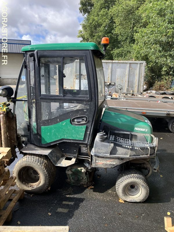 TONDEUSE RANSOMES PARK WAYE 3 - 2014 - 2 600 HEURES - جزازة أعشاب الحدائق: صورة 2 TONDEUSE RANSOMES PARK WAYE 3 - 2014 - 2 600 HEURES - جزازة أعشاب الحدائق: صورة 2
