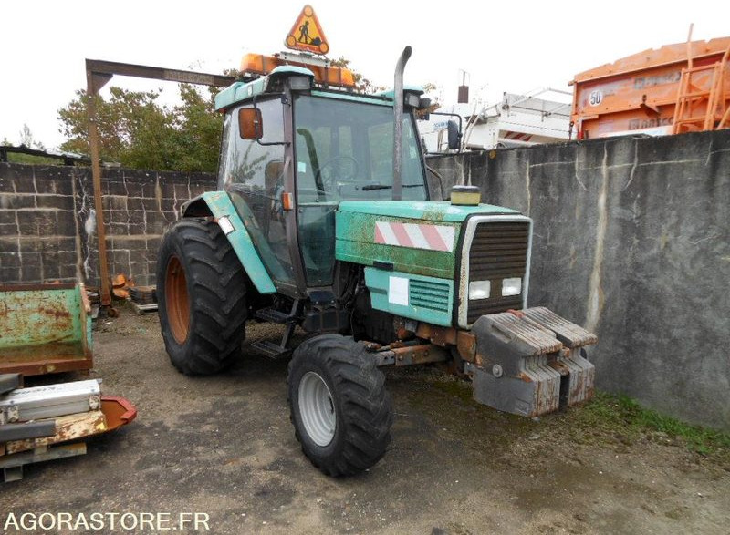 TRACTEUR AGRICOLE MASSEY FERGUSSON 3060 (DD108) - جرار: صورة 2 TRACTEUR AGRICOLE MASSEY FERGUSSON 3060 (DD108) - جرار: صورة 2