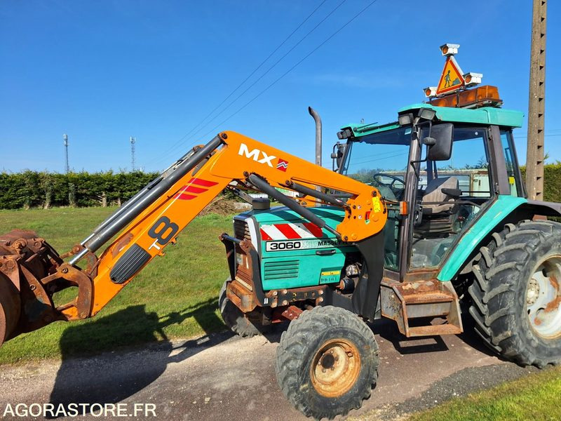 TRACTEUR CHARGEUR MASSEY FERGUSON - 1998 - 13654Heures - جرار: صورة 2 TRACTEUR CHARGEUR MASSEY FERGUSON - 1998 - 13654Heures - جرار: صورة 2