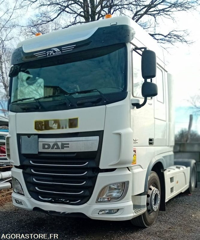 TRACTEUR DAF XF 460 - 2016 - 652 781km - pneus neufs - وحدة جر: صورة 1 TRACTEUR DAF XF 460 - 2016 - 652 781km - pneus neufs - وحدة جر: صورة 1