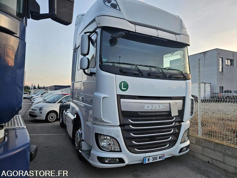 TRACTEUR DAF XF 510 XL - 2016 - 447120km - TRES BON ETAT - وحدة جر: صورة 1 TRACTEUR DAF XF 510 XL - 2016 - 447120km - TRES BON ETAT - وحدة جر: صورة 1