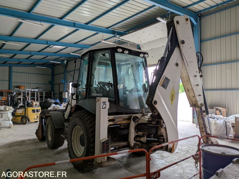 TRACTOPELLE - JCB 3CX AEC - 2017 / 7639 H - جرافة حفار: صورة 3 TRACTOPELLE - JCB 3CX AEC - 2017 / 7639 H - جرافة حفار: صورة 3