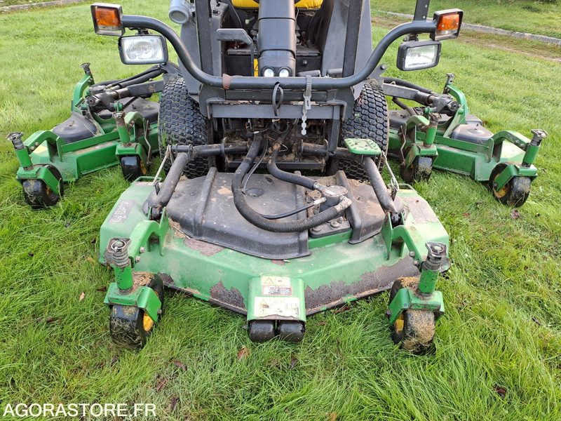 Tondeuse John Deere 1600 turbo wam - جزازة أعشاب الحدائق: صورة 3 Tondeuse John Deere 1600 turbo wam - جزازة أعشاب الحدائق: صورة 3