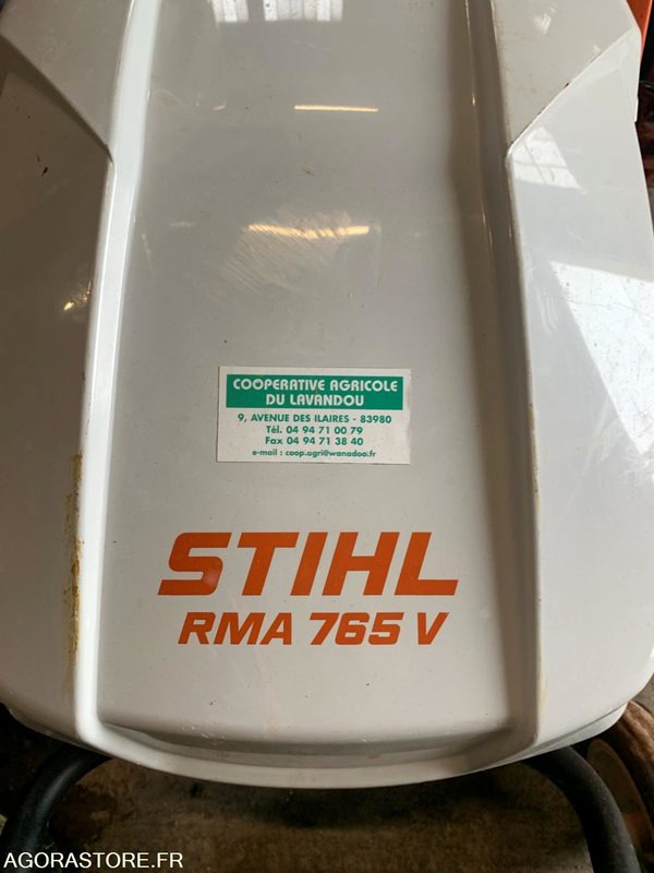 Tondeuse STIHL - جزازة أعشاب الحدائق: صورة 3 Tondeuse STIHL - جزازة أعشاب الحدائق: صورة 3