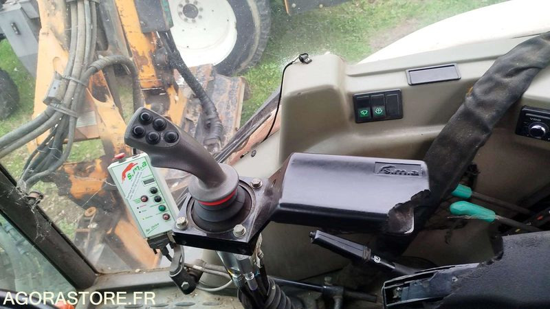 Tracteur RENAULT ERGOS 446 - 2009 - 17145h - 799CKY31 - جرار: صورة 5 Tracteur RENAULT ERGOS 446 - 2009 - 17145h - 799CKY31 - جرار: صورة 5