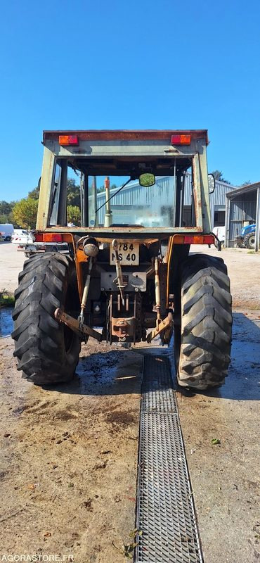 Tracteur Renault 651 8066H - جرار: صورة 2 Tracteur Renault 651 8066H - جرار: صورة 2