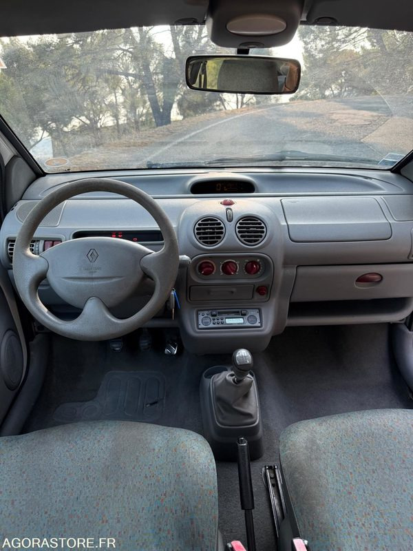 سيارة Twingo 1.2 Expression - 2003: صورة 16
