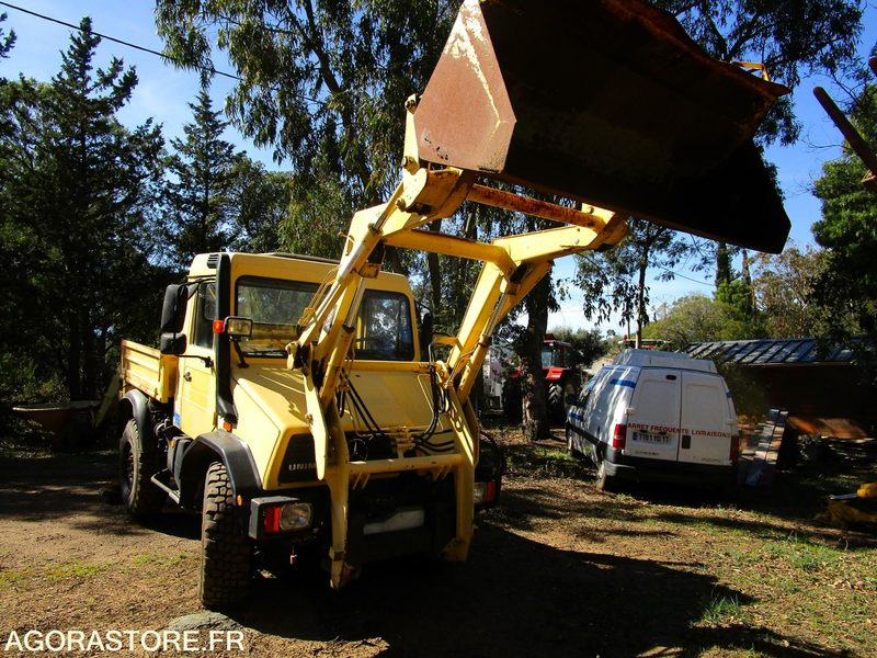 Unimog U140 - 1994 - 115 000km - TRES BON ETAT - جرافة حفار: صورة 1 Unimog U140 - 1994 - 115 000km - TRES BON ETAT - جرافة حفار: صورة 1