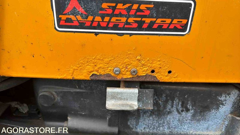 VALTRA 6250-4 - 2003 - 9982 h - جرار: صورة 4 VALTRA 6250-4 - 2003 - 9982 h - جرار: صورة 4