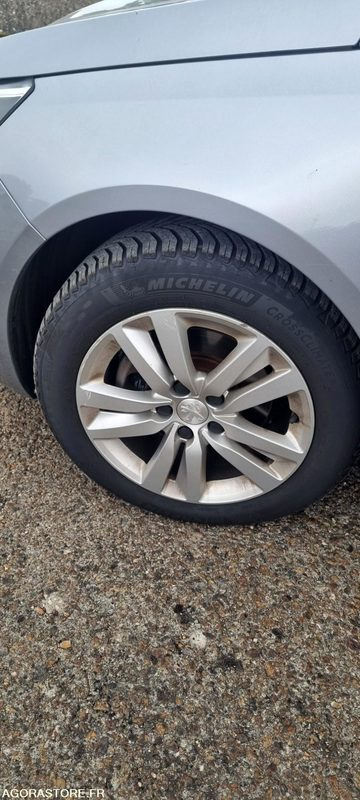 VEHICULE 308 ACTIVE BUSINESS BLUE HDI 130 S&S BVM6 - سيارة: صورة 5 VEHICULE 308 ACTIVE BUSINESS BLUE HDI 130 S&S BVM6 - سيارة: صورة 5