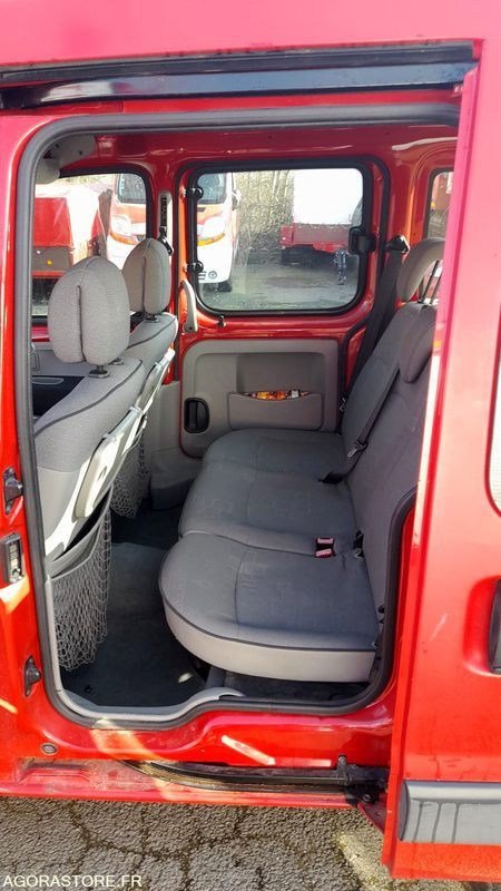 VLTU054 - RENAULT KANGOO 5 PLACES - سيارة: صورة 2 VLTU054 - RENAULT KANGOO 5 PLACES - سيارة: صورة 2