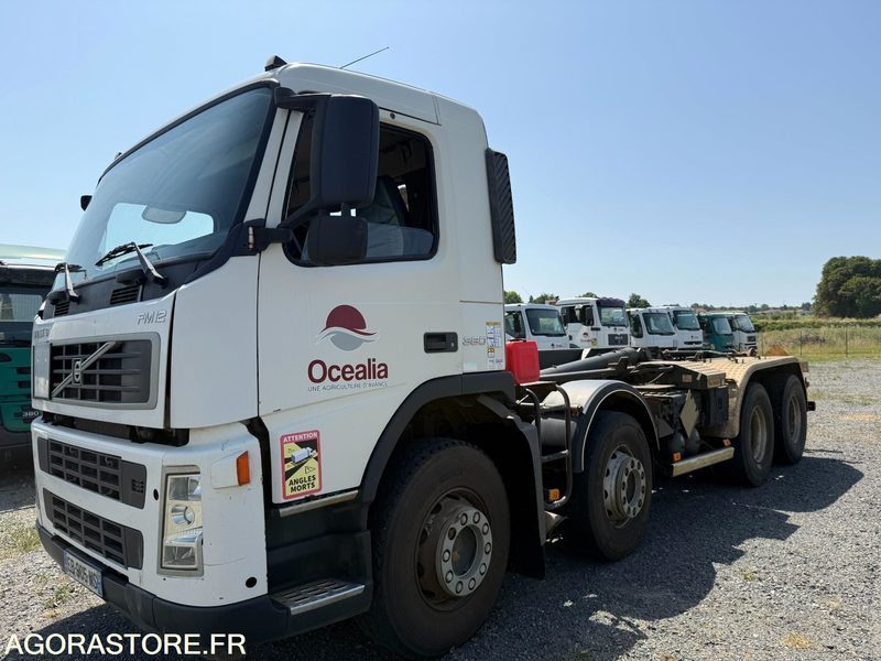 VOLVO FM12 380 - 2004 - 636 982 - شاحنة: صورة 1 VOLVO FM12 380 - 2004 - 636 982 - شاحنة: صورة 1
