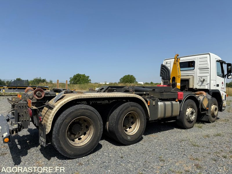 VOLVO FM12 380 - 2004 - 636 982 - شاحنة: صورة 4 VOLVO FM12 380 - 2004 - 636 982 - شاحنة: صورة 4